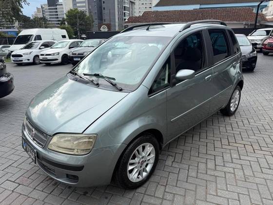 FIAT IDEA 1.4 MPI ELX 8V FLEX 4P MANUAL FIAT IDEA 1.4 MPI ELX 8V FLEX 4P MANUAL